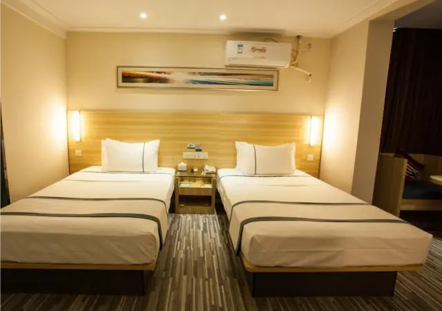 Standard Double room (twin beds)