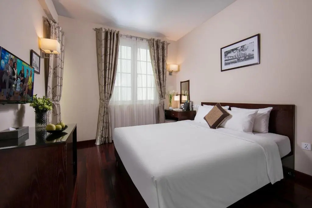 Deluxe Double room (full double bed)