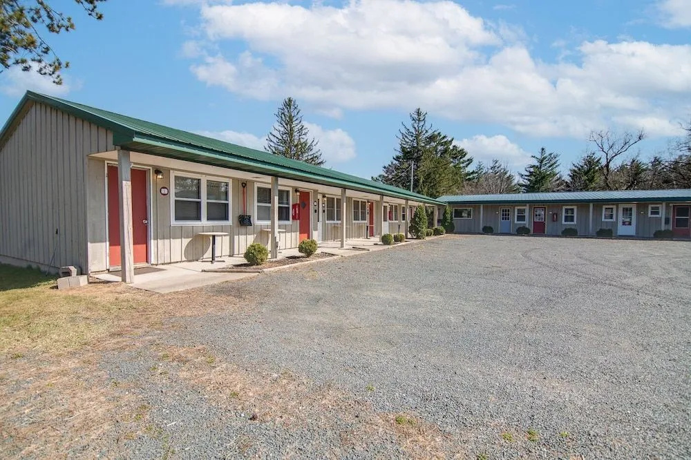 Outdoors Inn at Balsam Lake
