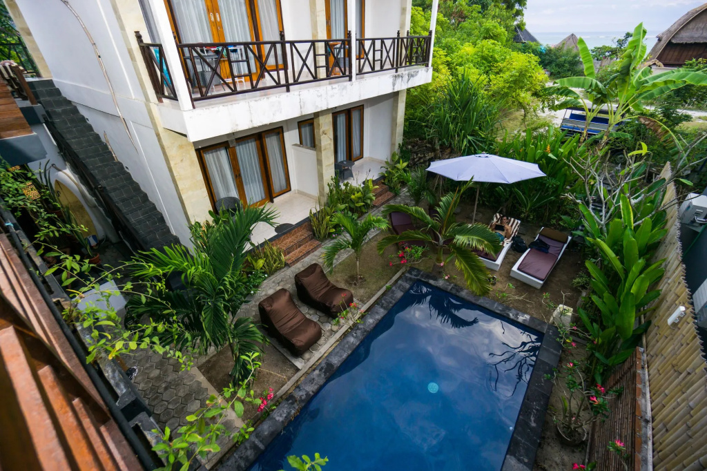 Balcony & Terrace