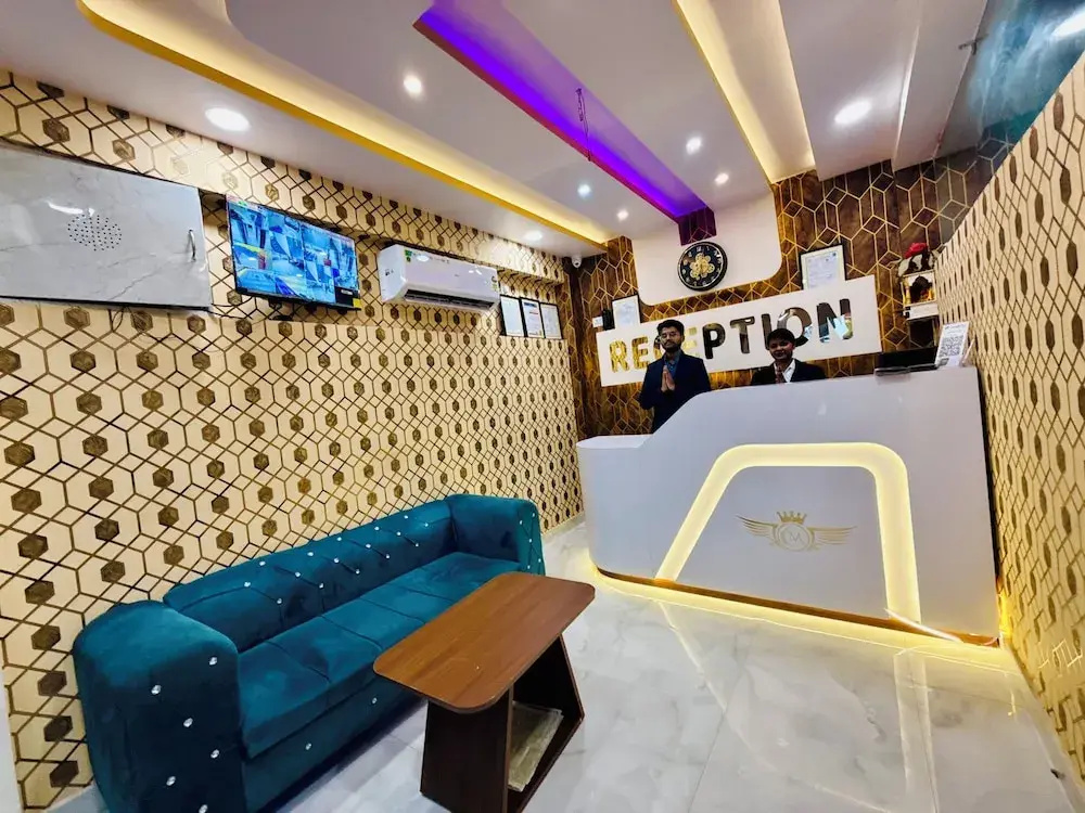 Hotel Golden Crystal