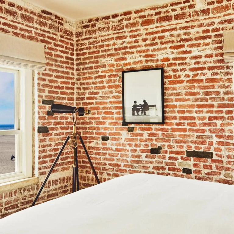 Venice V Hotel
