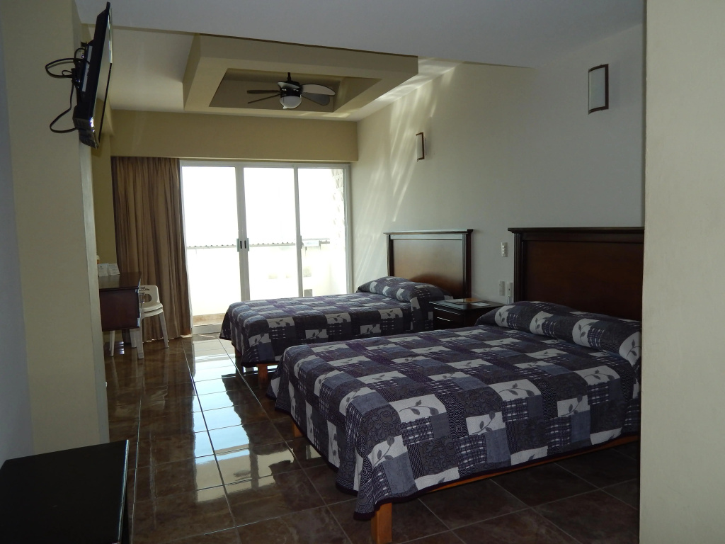 Hotel Las Jacarandas — 3