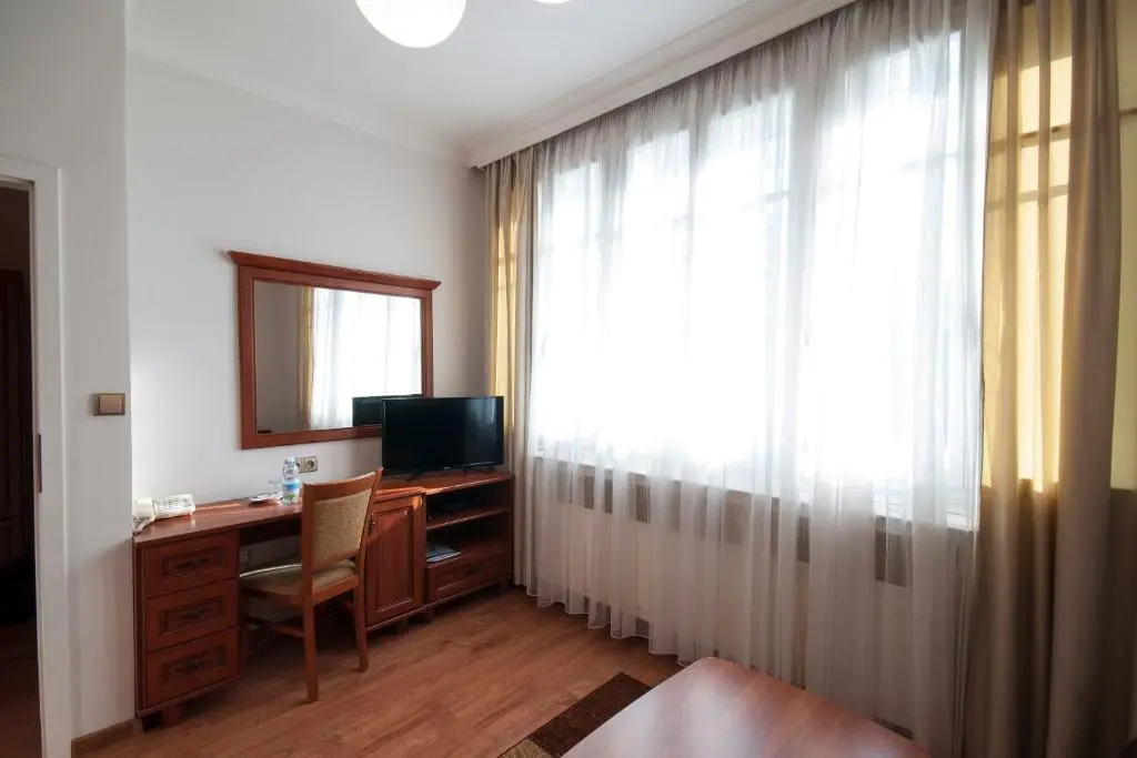 Comfort room