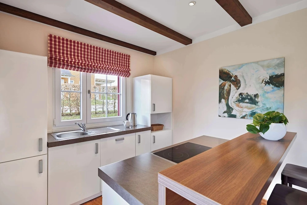 4 Bedrooms Villa