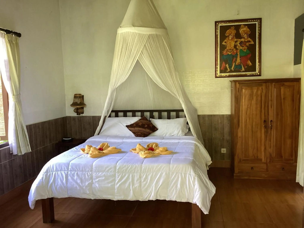 Khrisna Hs and Cottages
