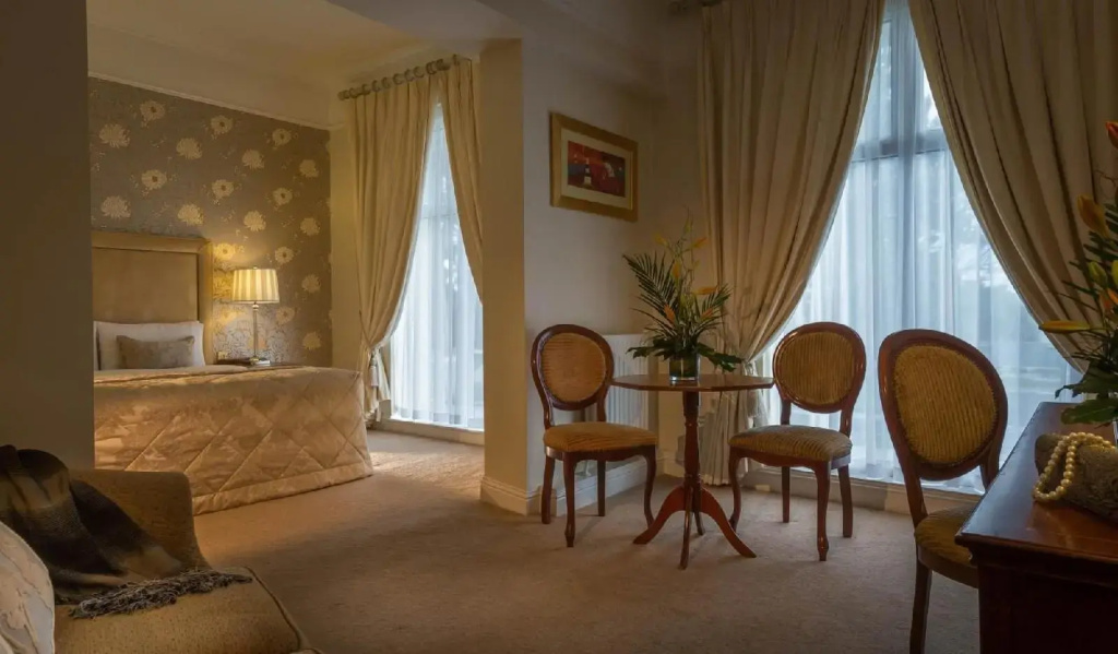 Marine Hotel - Général