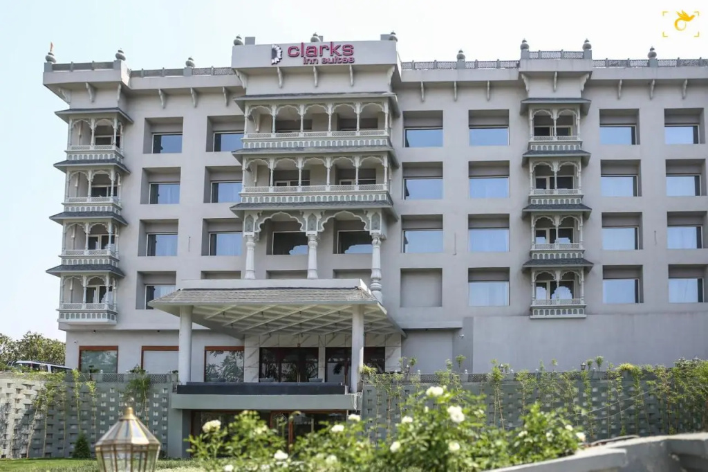 Clarks Inn suites Raipur