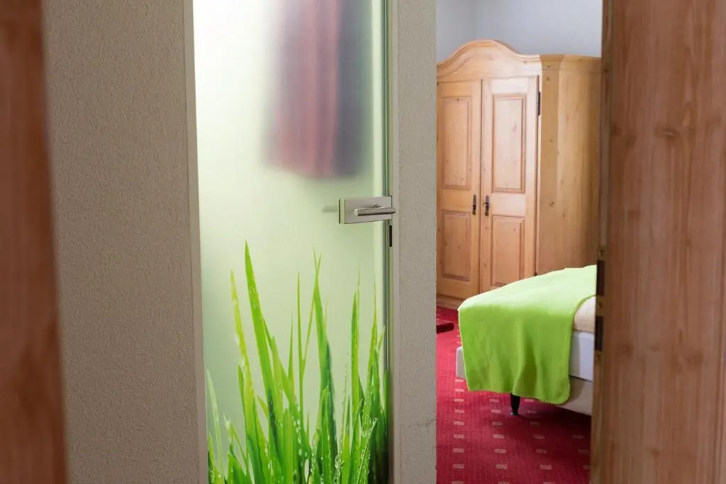 Hotel Zur Eisenbahn - Chambres