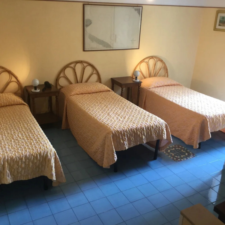 Triple room