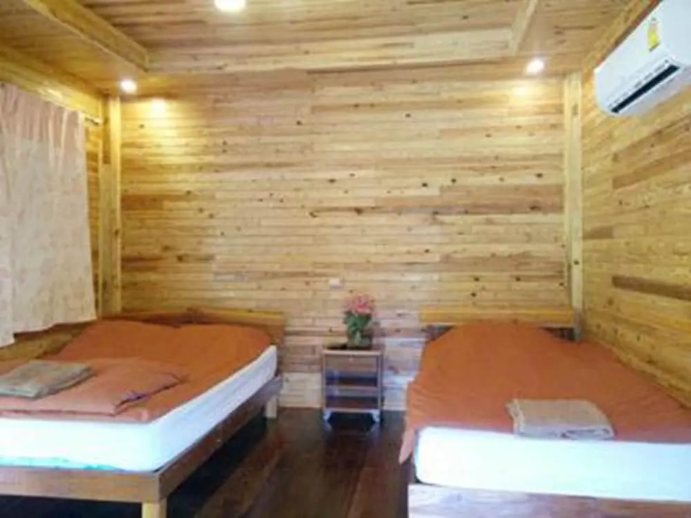 Standard Triple room with balcony