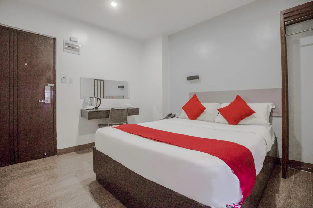 Standard Double room (full double bed)