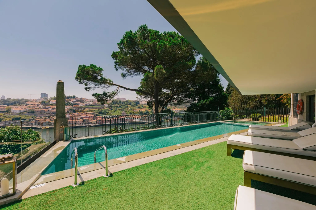 Hotel Torel Avantgarde image General