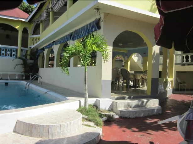 Hotel photo 12