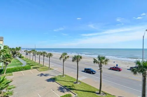 Beach & Waterfront