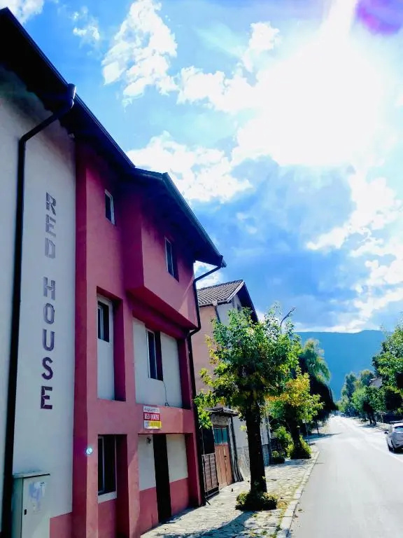 Red House Family Hotel