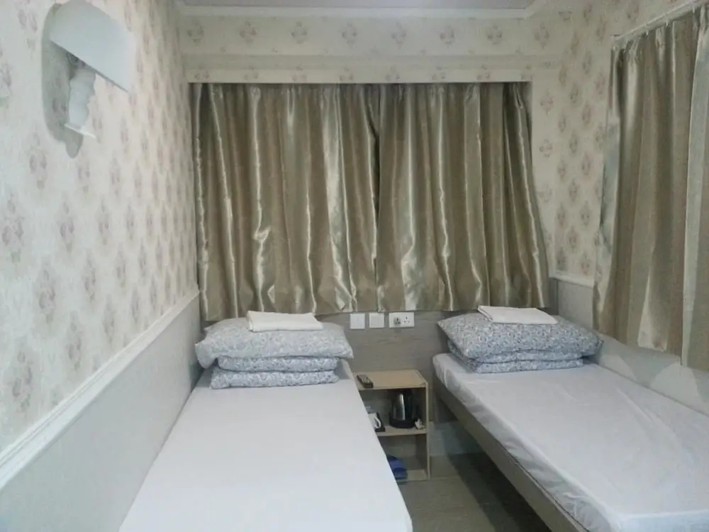 Economy Double room (twin beds)