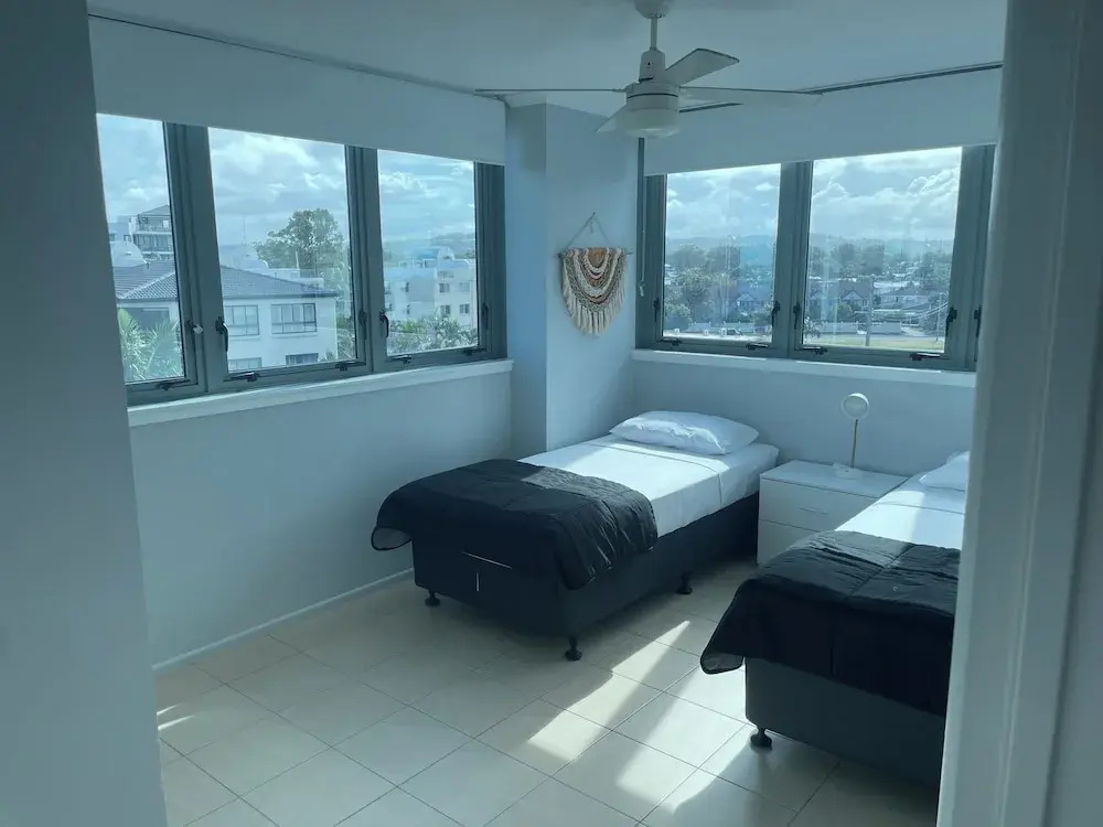 2 Bedrooms Apartment with partial view