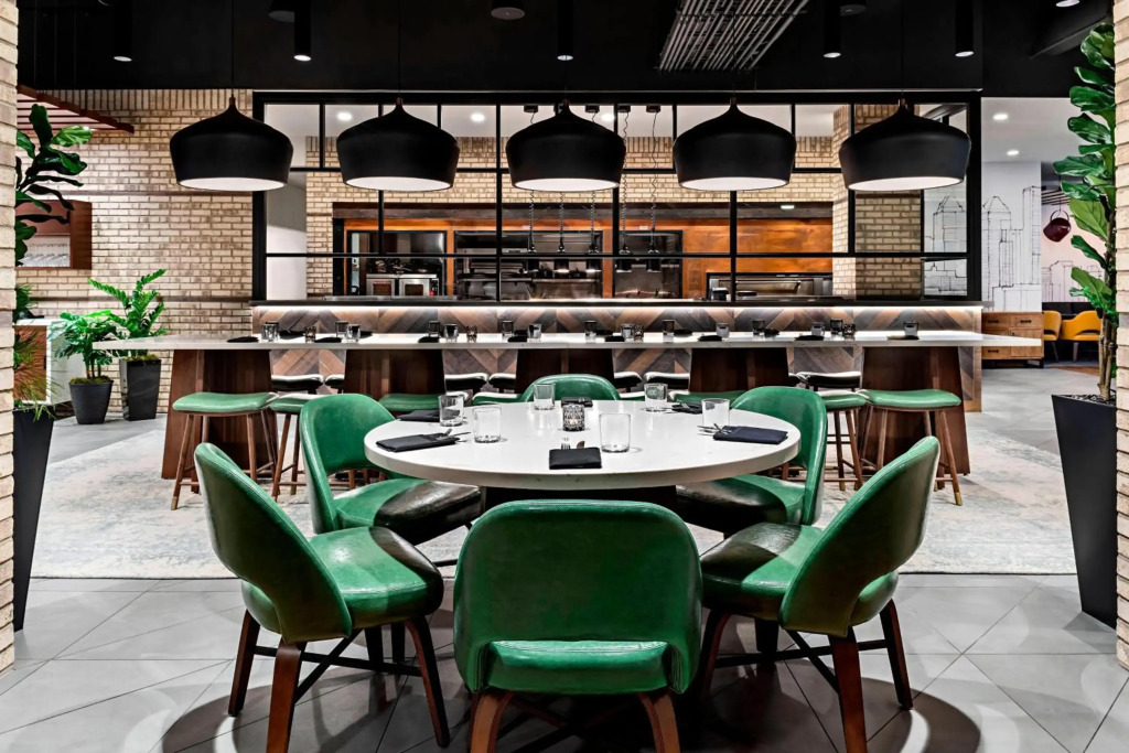 Sheraton Suites Calgary Eau Claire - фото 47