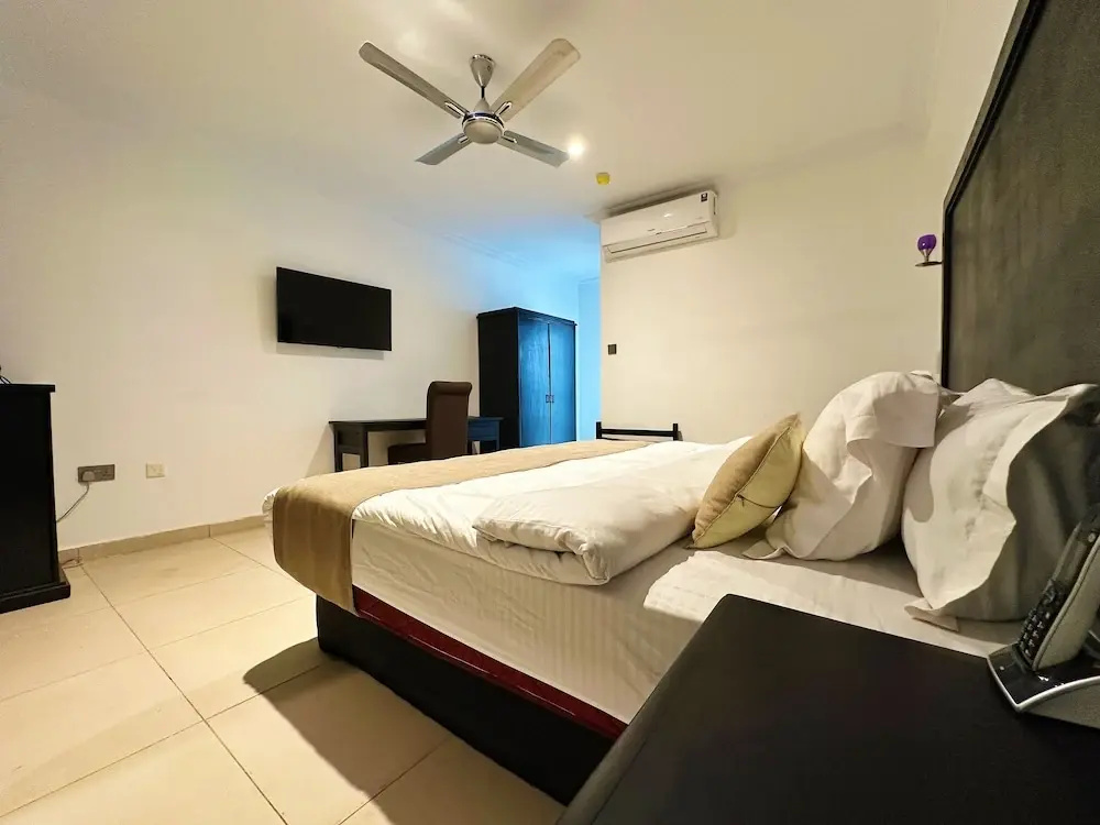 Deluxe Suite