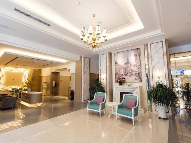 Lobby & Reception