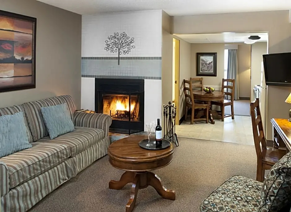 Quadruple Junior Suite