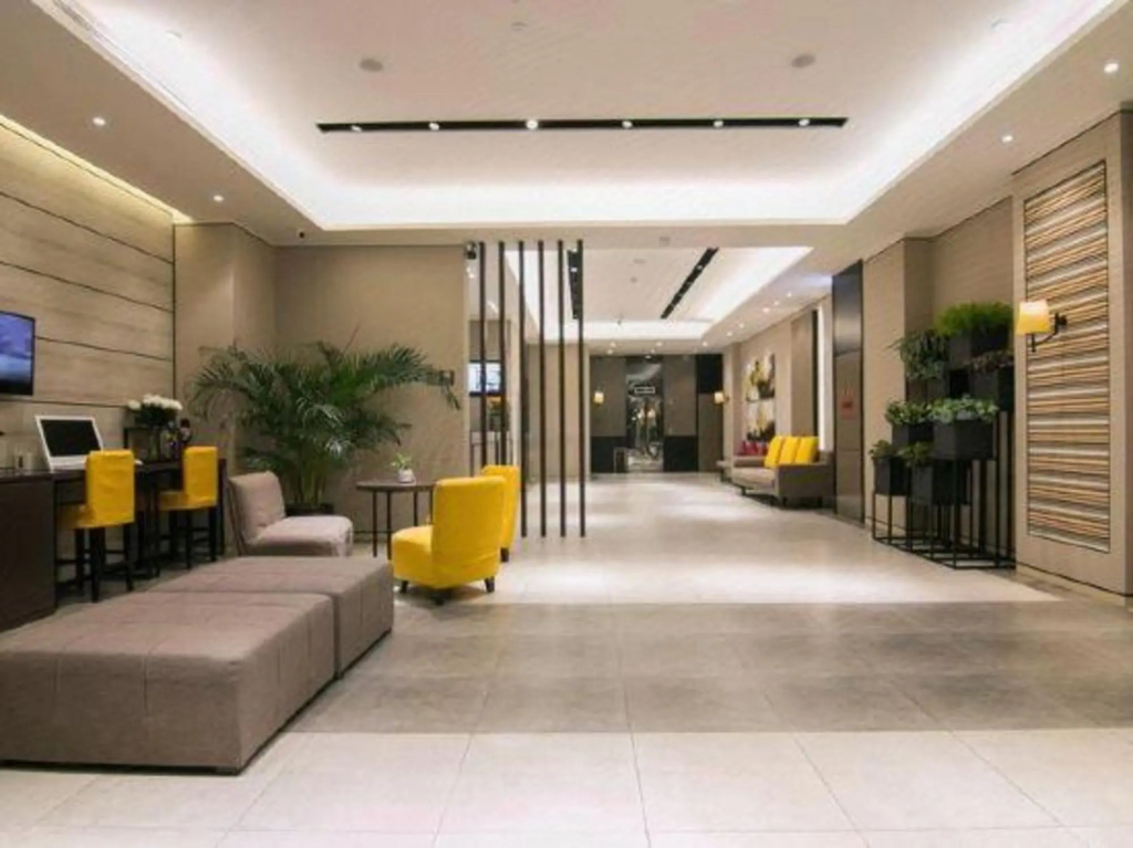 Lobby & Reception