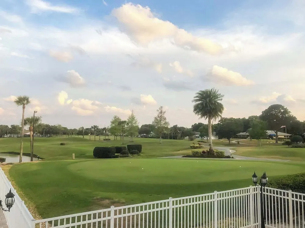 Upstay Condo Near MCO Airport w Golf & Pool