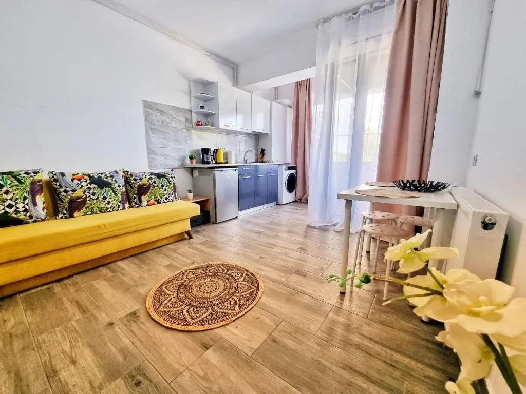 Seven Eleven Luxury Apartment - фото 4