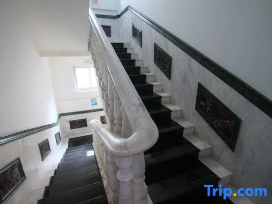 Balcony & Terrace