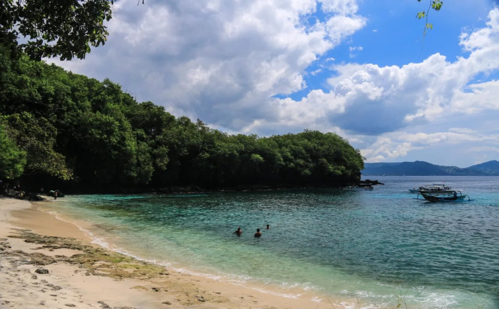 Beach & Waterfront