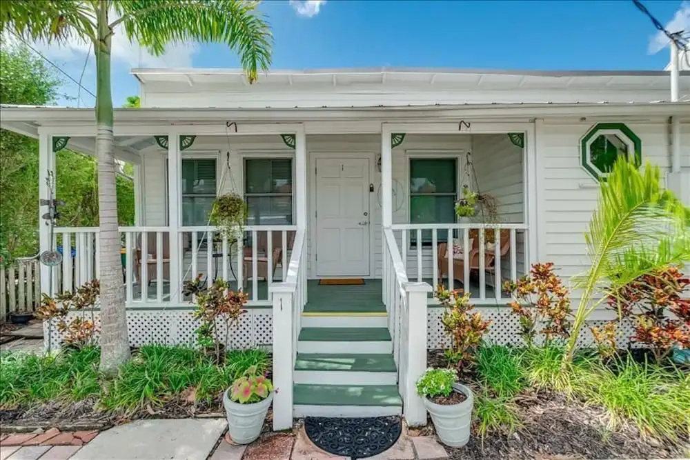 ANCHOR INN - Unit 1 apts