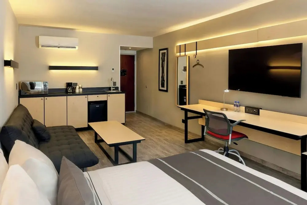 City Express Plus by Marriott Monterrey Galerias - Chambres