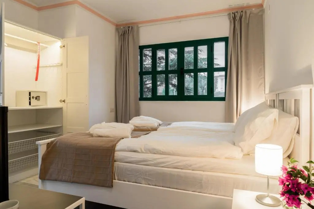 Standard Double room with balcony (twin beds)
