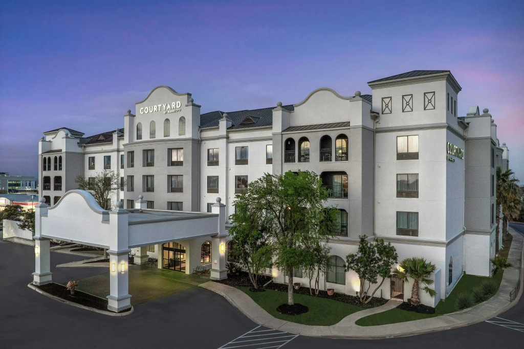 Courtyard by Marriott San Antonio SeaWorld - Westover Hills