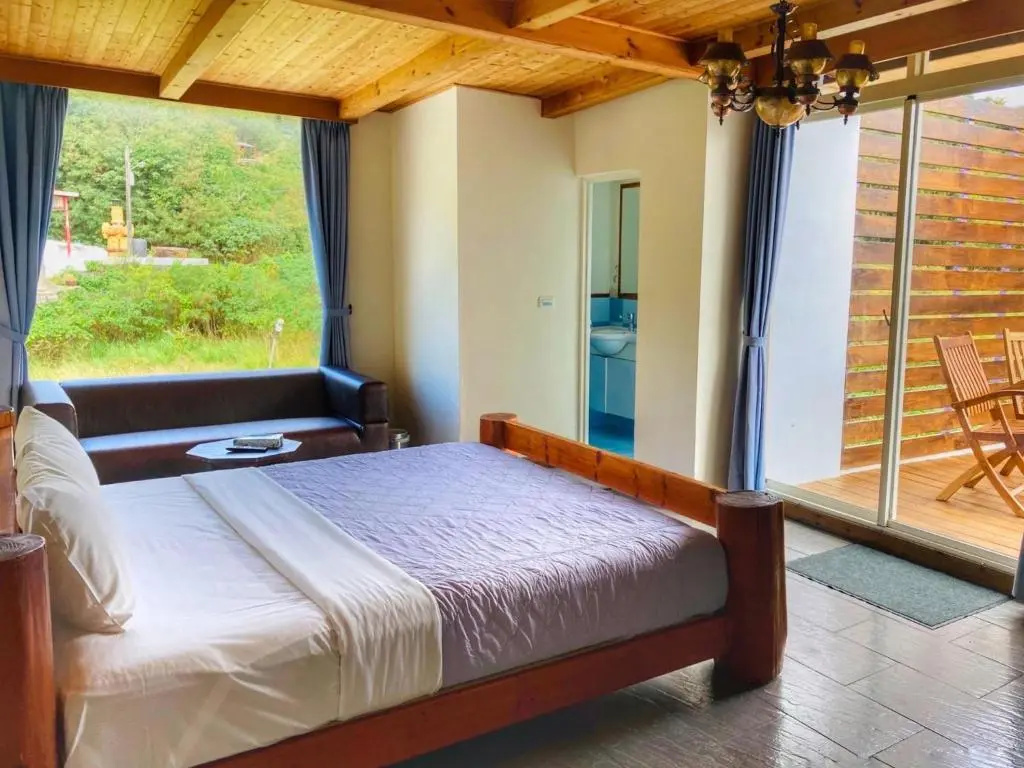 Standard Double room with sea view (full double bed)