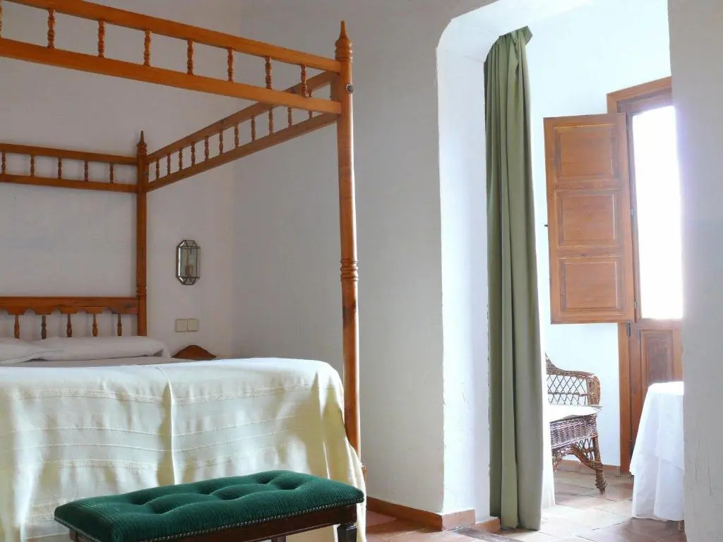 Standard Double room with mountain view (full double bed)
