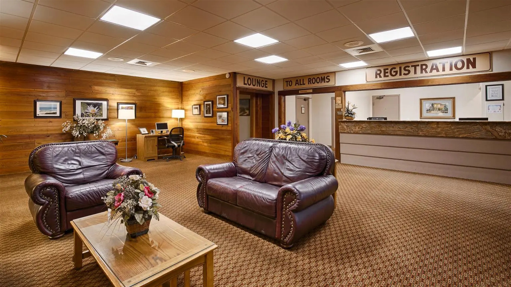 Lobby & Reception