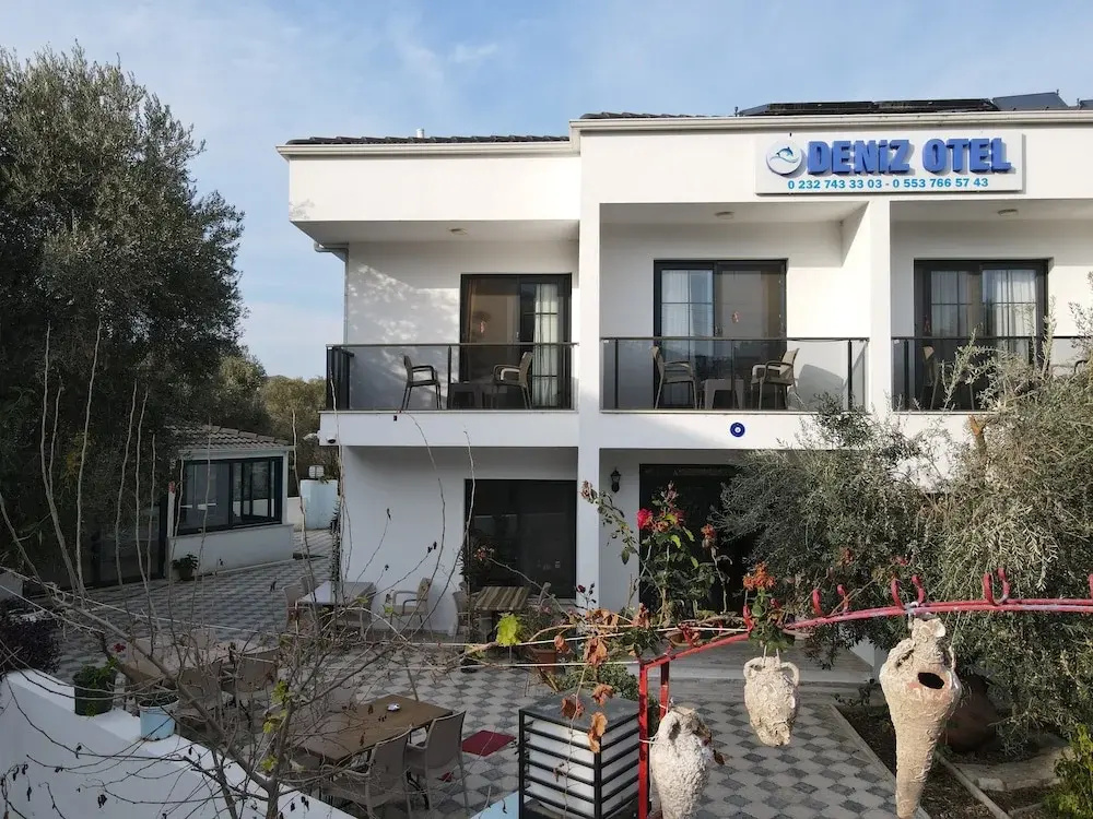 Deniz Otel