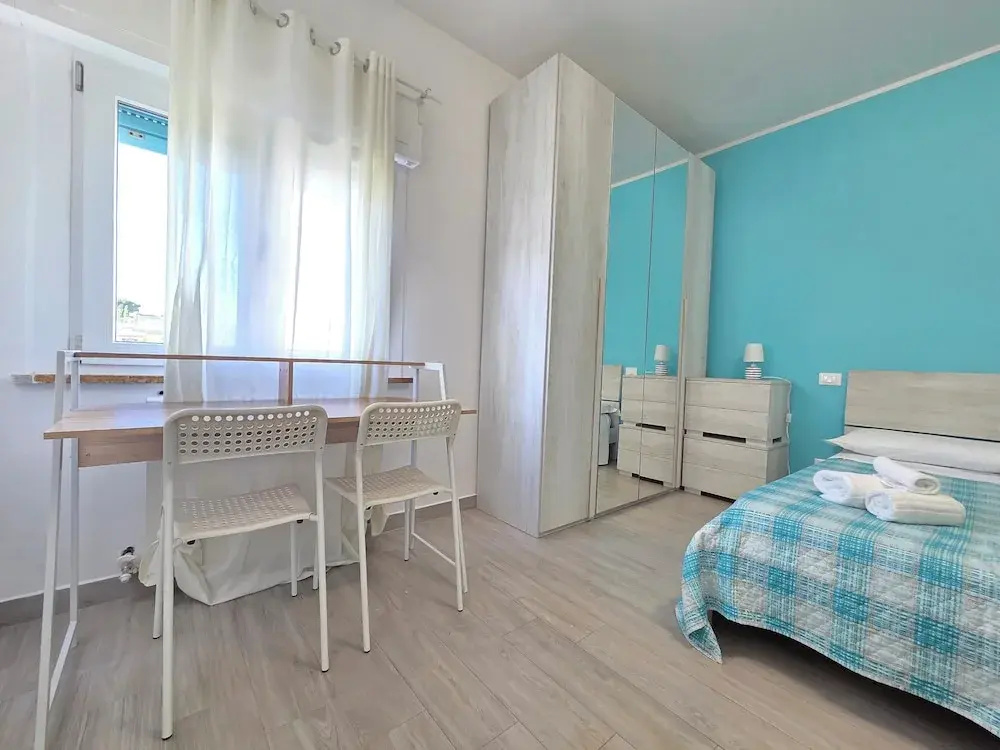 Classic Double room with garden view (full double bed)