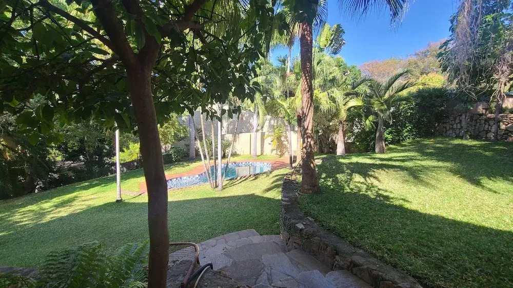 Charming 3 Bedroom Guesthouse - 2300 — фото 4