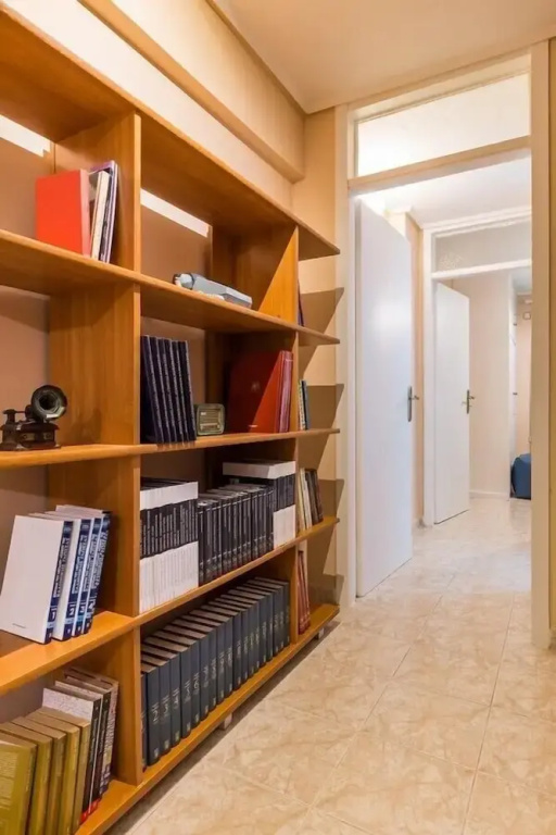 Sunny apartment with 2 bedrooms and Garden