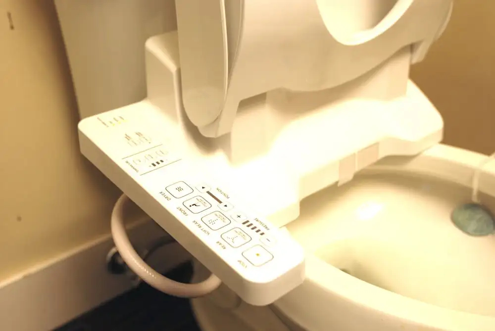 LUXE Retreat at 8050 Kaymar Dr. - фото 8