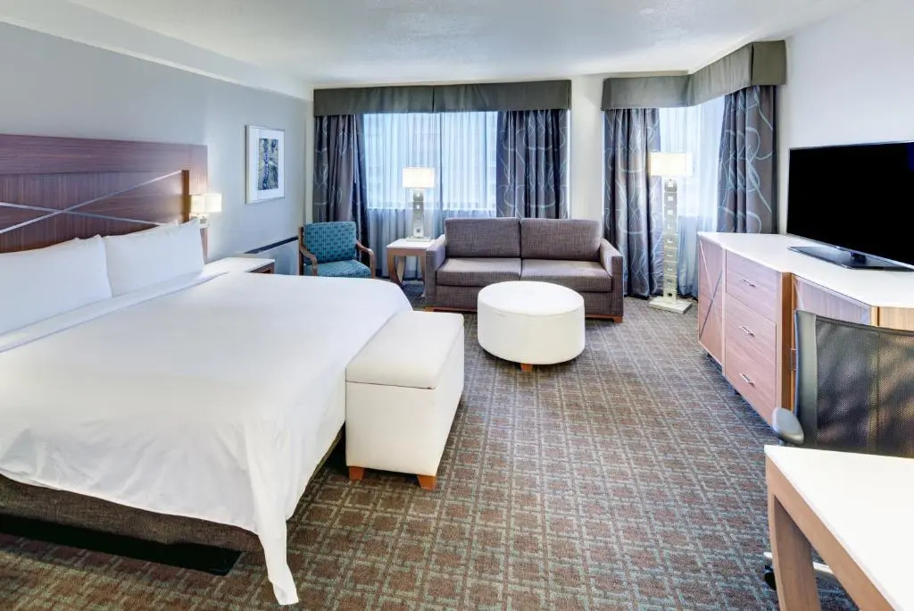 DoubleTree by Hilton Milwaukee Downtown - Chambres