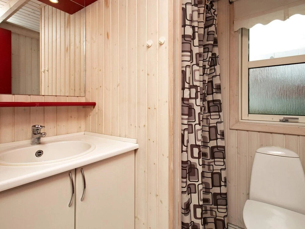 8 Person Holiday Home in Blokhus - фото 8