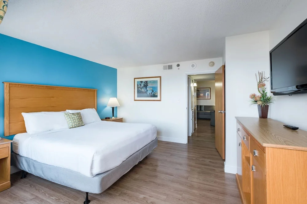1 Bedroom Suite
