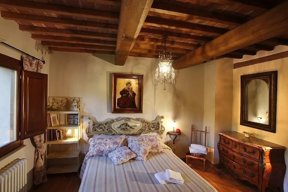 2 Bedrooms Deluxe Apartment