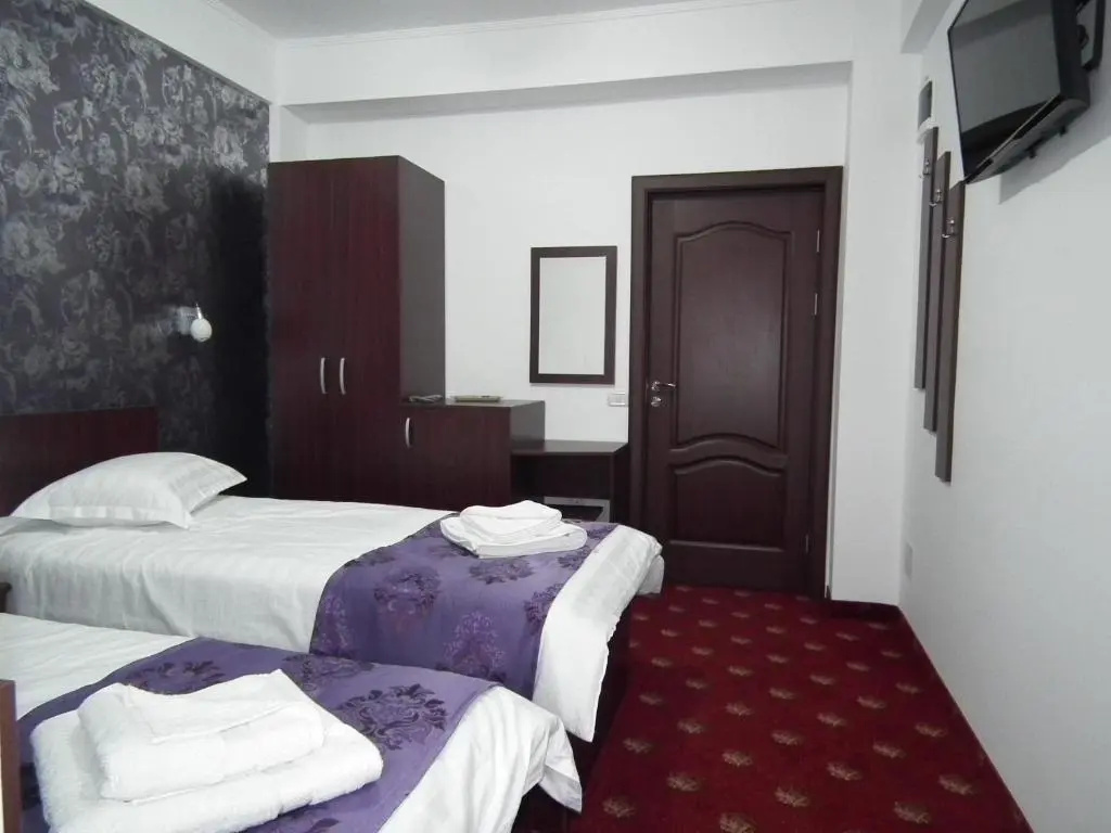 Standard Double room (twin beds)