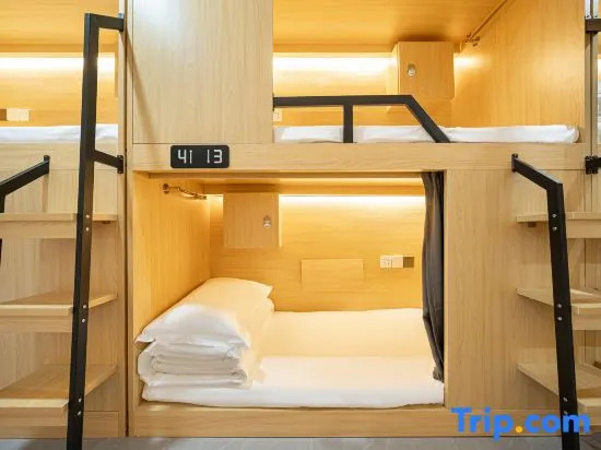 Bed in Dorm (male dorm)