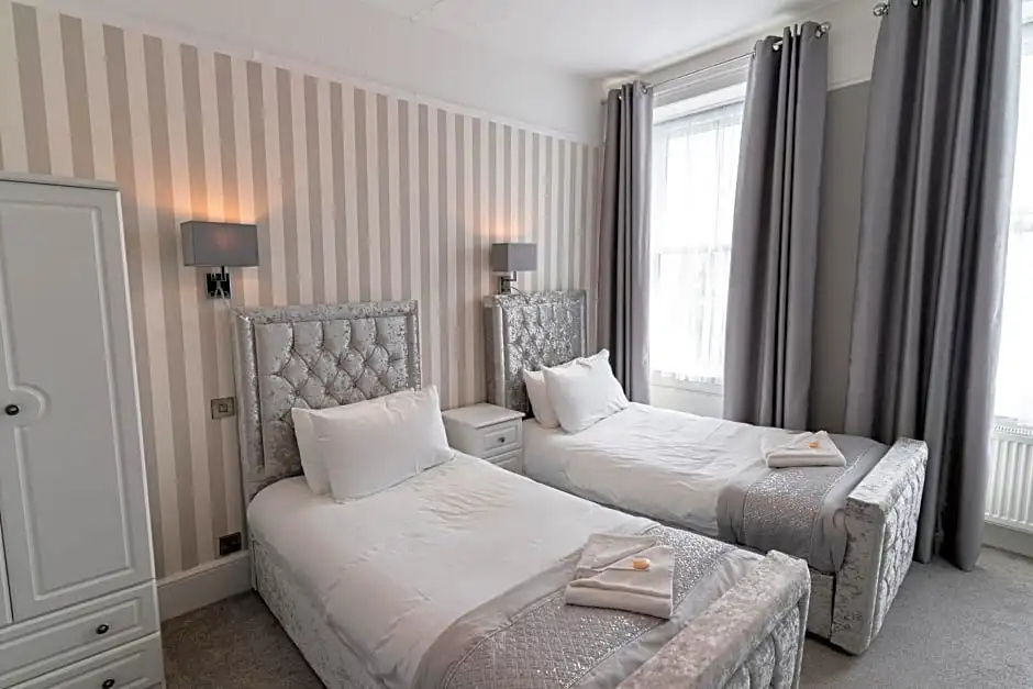 The Pier Hotel - Chambres
